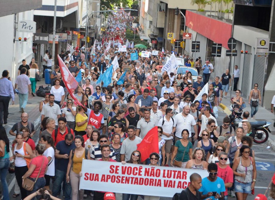 Nas ruas trabalhadores protestam contra a Reforma da Previdência