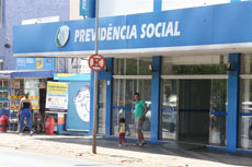 PEC da Previdência: sacrifício de mais de 120 milhões de brasileiros para o benefício de 10 mil famílias